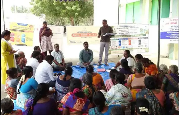 கிராமசபை கூட்டத்தில் குடிநீர், தெருவிளக்கு பிரச்சனை குறித்து பொதுமக்கள் புகார்