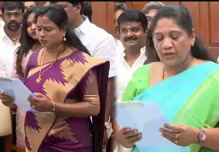 தவெக எம்எல்ஏக்களாக மரகதம் குமரவேல், சத்தியபாமா பதவியேற்பு