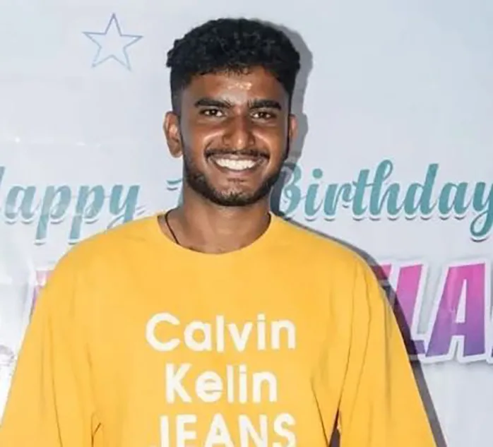ஓசூர் அருகே இளைஞர் குத்தி கொலை - உறவினர்கள் சாலை மறியல்