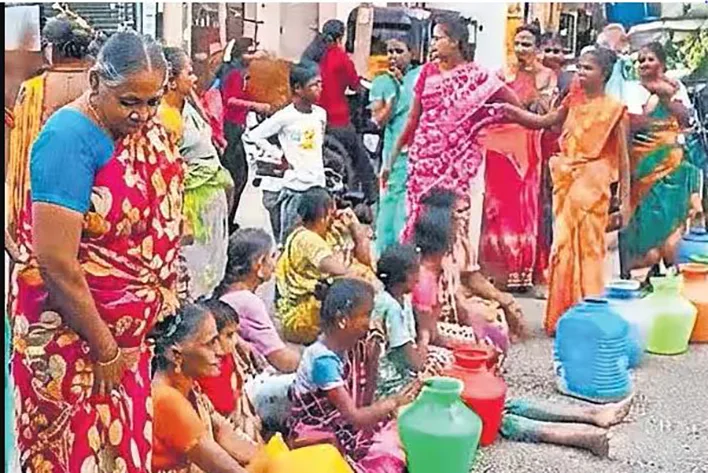 காஞ்சிபுரத்தில் குடிநீர் தட்டுப்பாடு - பொதுமக்கள் சாலைமறியல்